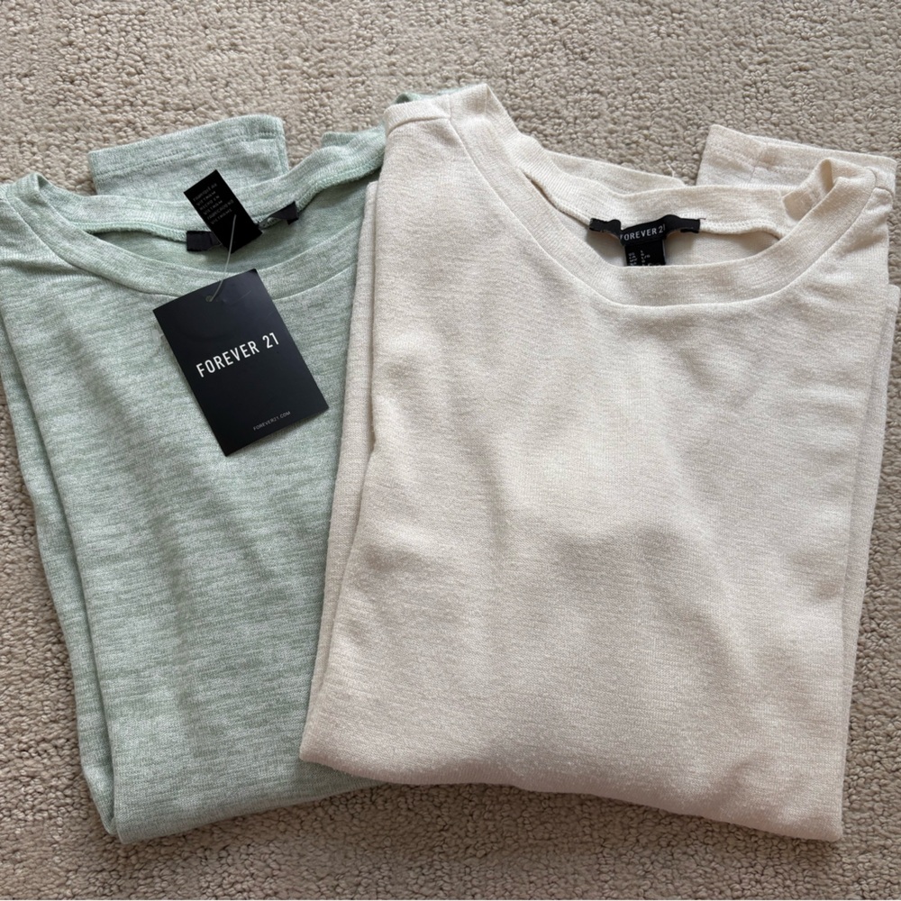 Forever 21 Mint and Cream T-Shirt Duo